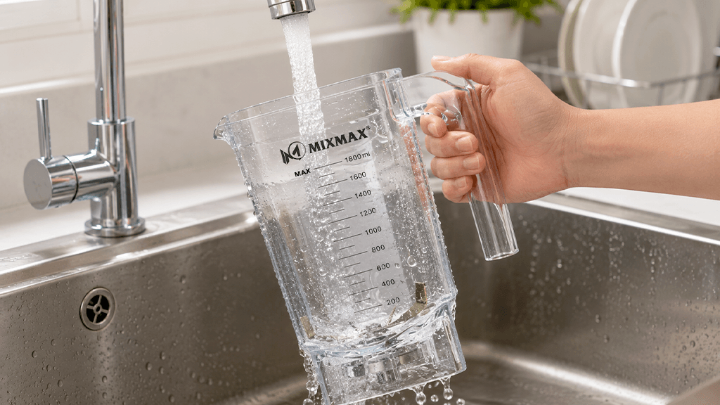 Máy xay sinh tố công nghiệp Mixmax 168 cho quán cafe nhỏ có đáng đầu tư?
